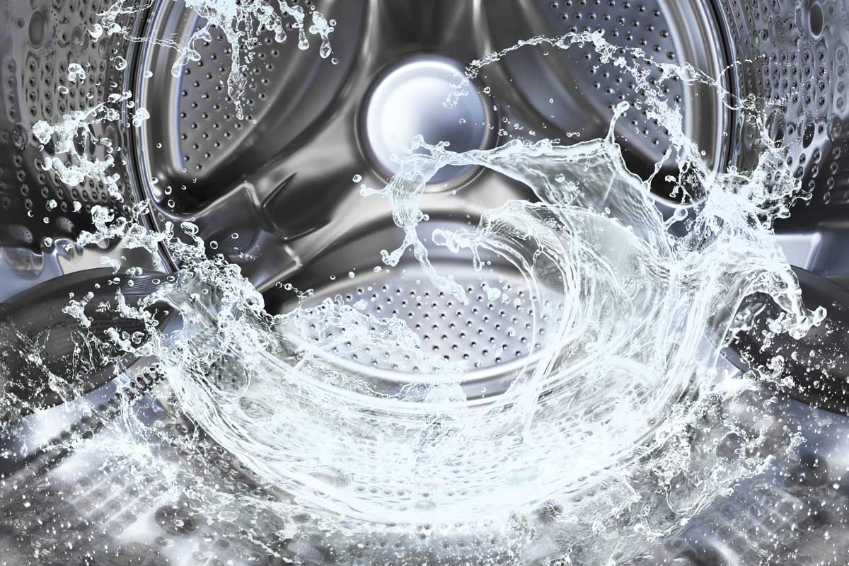 Water splash of the washing machine drum